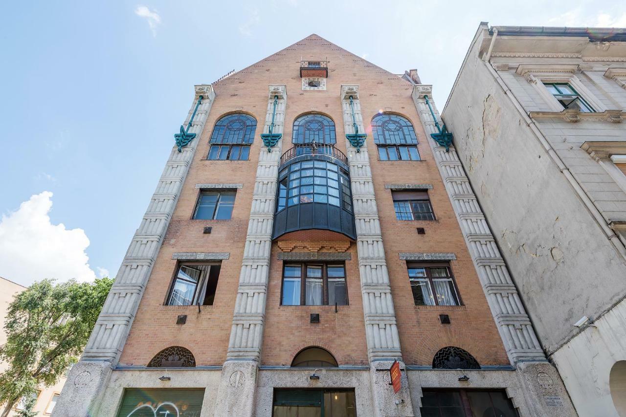 Apartament Industrial Style With Ac Steps To Gozsdu